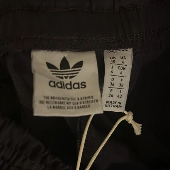 Adidas Satin Wide Leg Track Pants Size 6 NWT - Picture 5 of 14